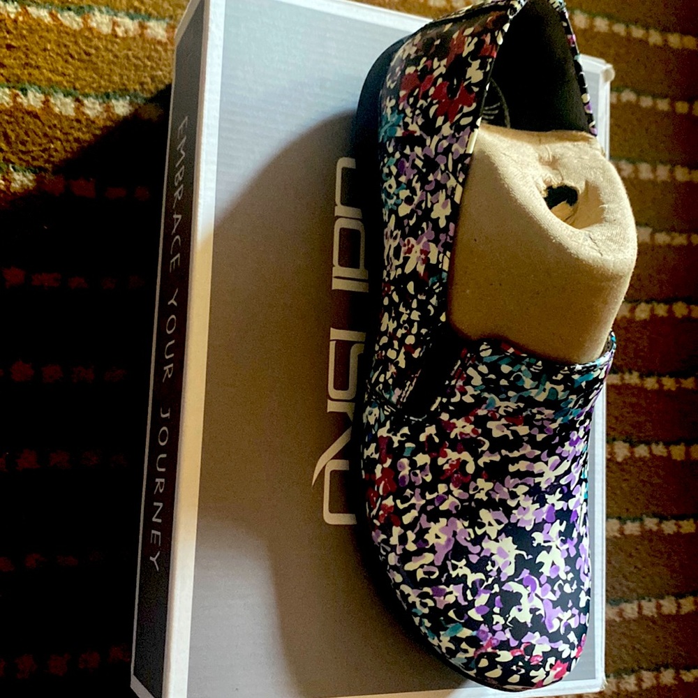 Comfy Dansko clogs